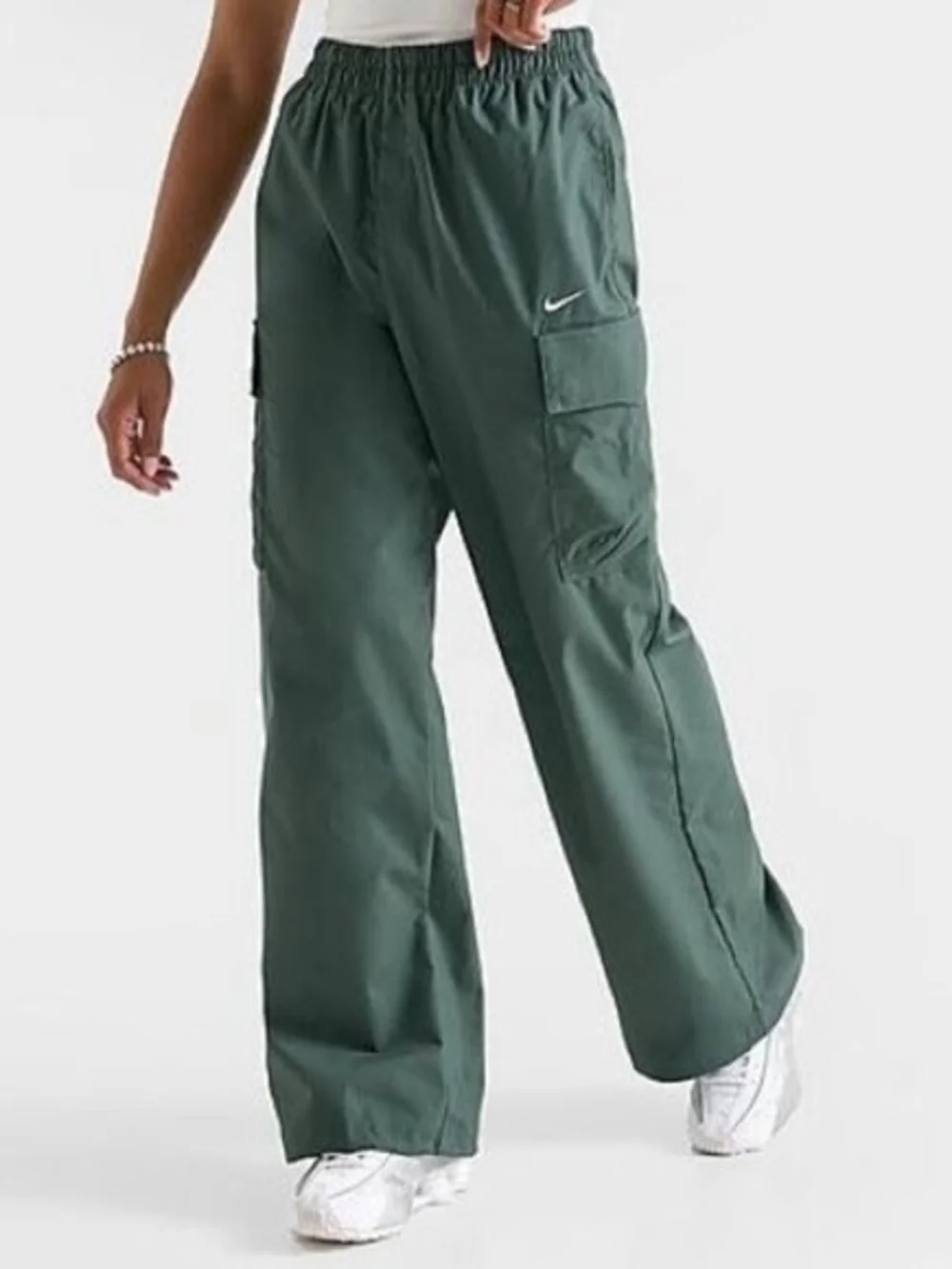 Nike Women's Cargo Pants in Dark Green XL - Picture 1 of 11